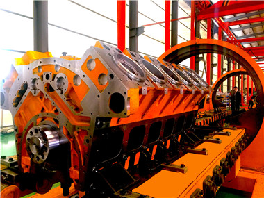 柴油發(fā)動機(jī)