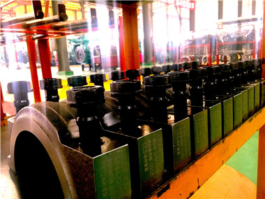 柴油發(fā)動機(jī)