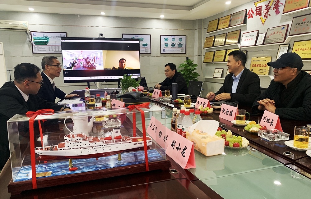 柴油發(fā)動(dòng)機(jī)