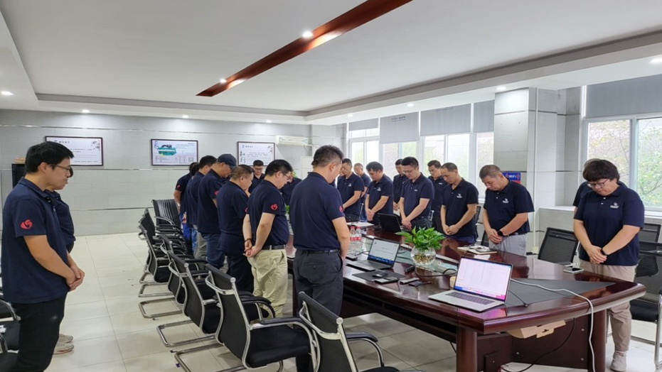 柴油發(fā)動(dòng)機(jī)